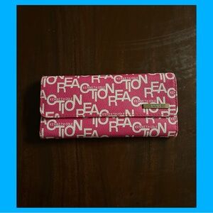 Kenneth Cole Reaction Fuchsia Logo Wallet